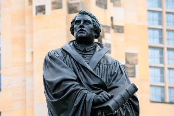 Mi történt 1517-ben: Luther Márton 95 tétele és a reformáció kezdete